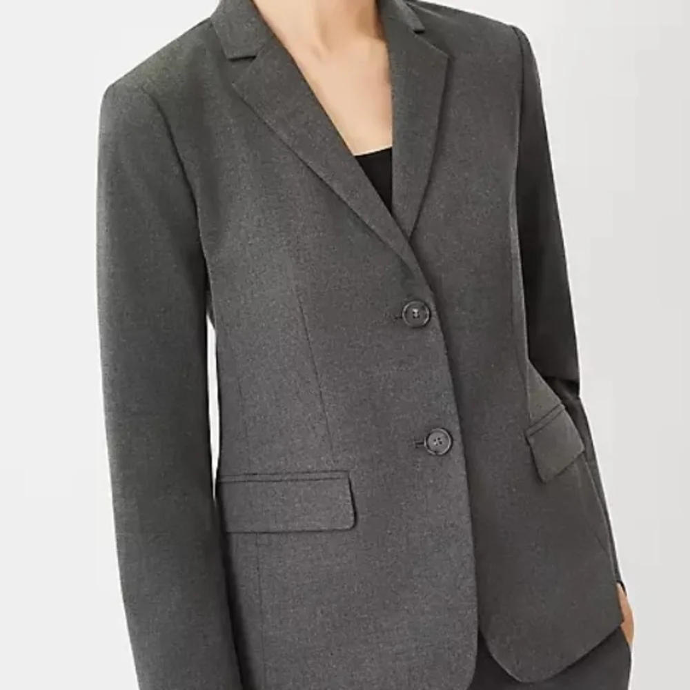 The Notched Two Button Blazer in Seasonless Stretch And StraightPant Anne TAYLOR